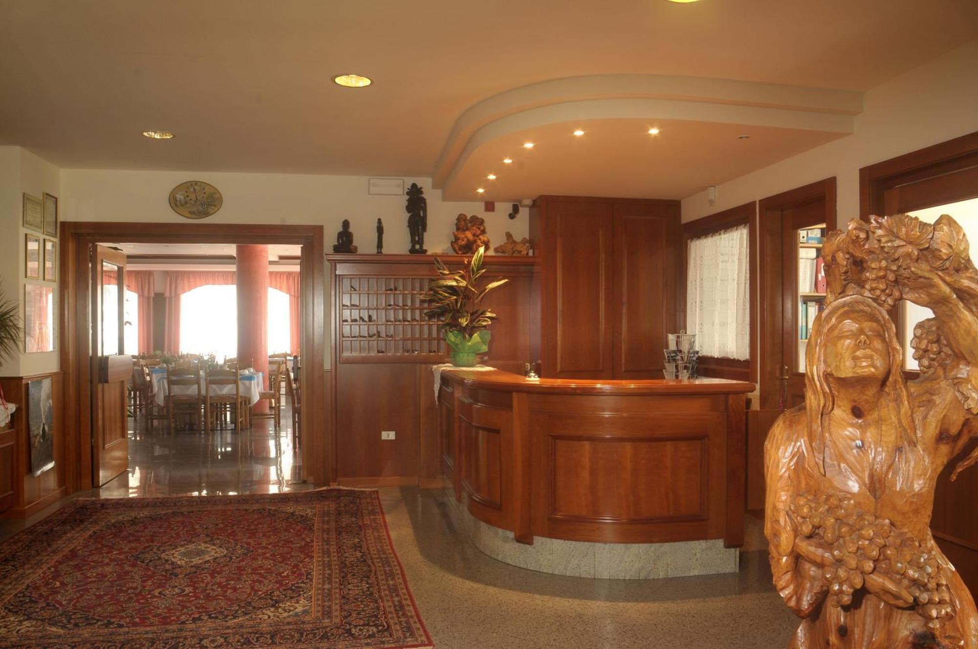 Hotel Bellaria Levico Terme Eksteriør bilde