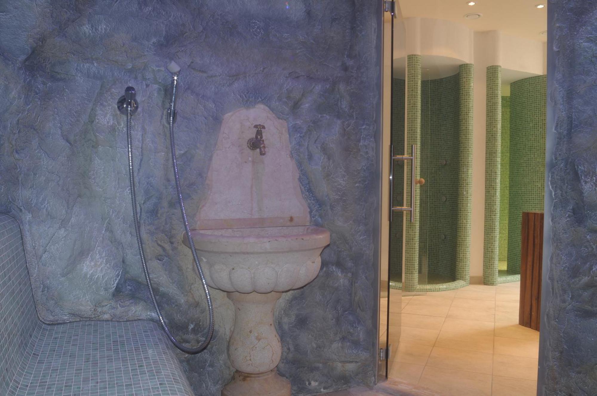Hotel Bellaria Levico Terme Eksteriør bilde