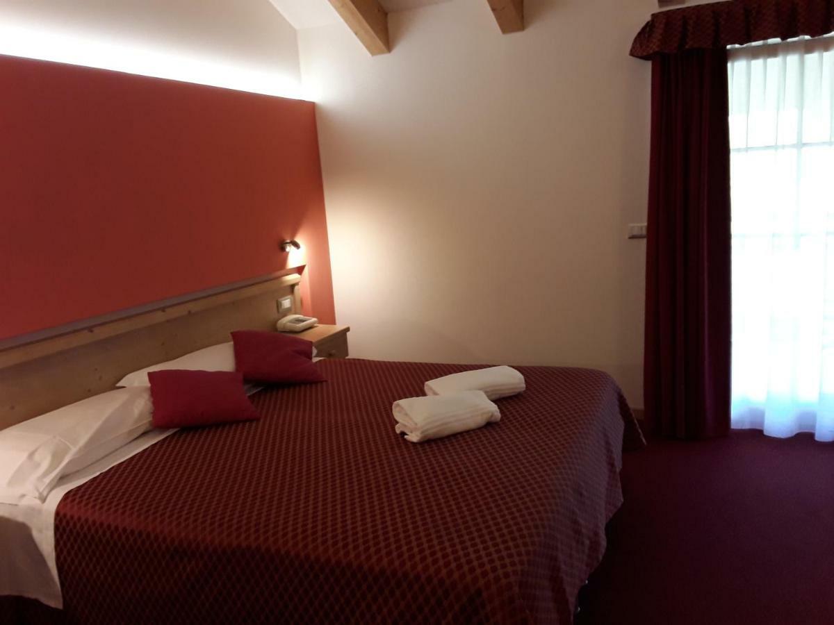 Hotel Bellaria Levico Terme Eksteriør bilde